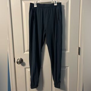 Lululemon men’s joggers / size small